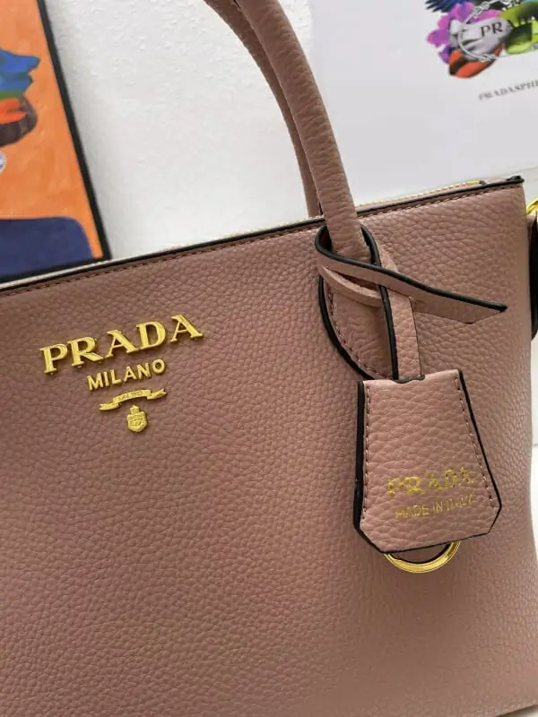 prada aaa qualite sac a main  pour femme s_117a1303